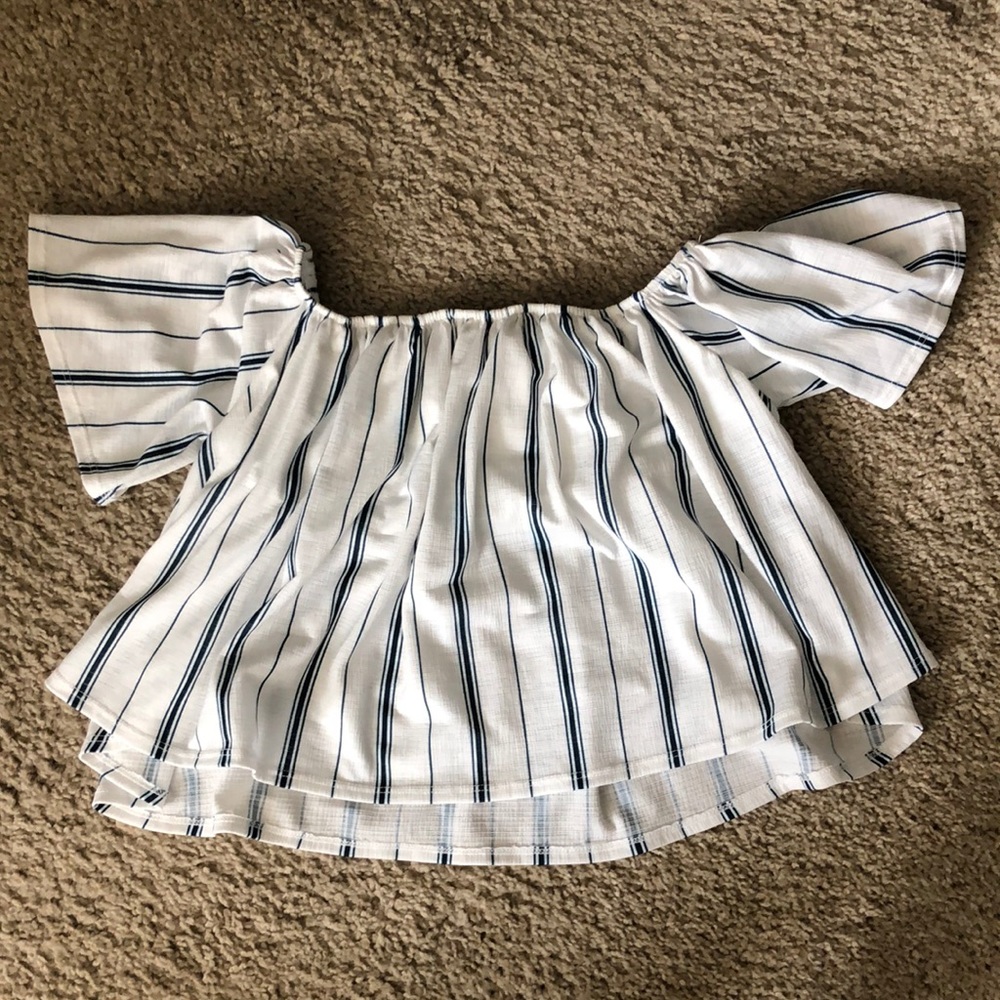 Berksha off the shoulder top